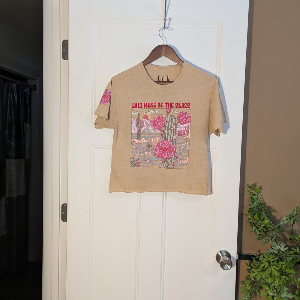 Tan Cactus Graphic Short Sleeve Tee. This Must Be The Place. Size Small.